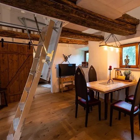 Wohnen Auf Der Ritterburg Tatil Evi Haßmersheim