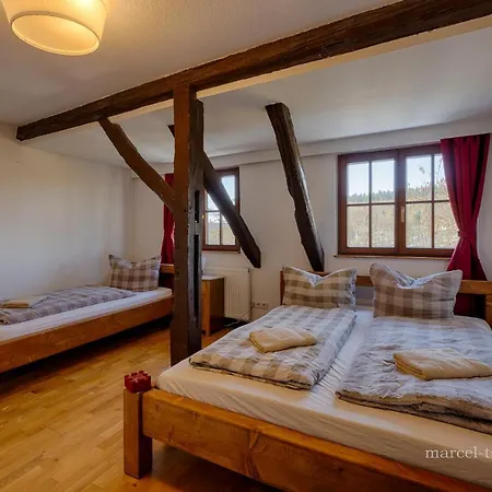 Wohnen Auf Der Ritterburg Tatil Evi Haßmersheim